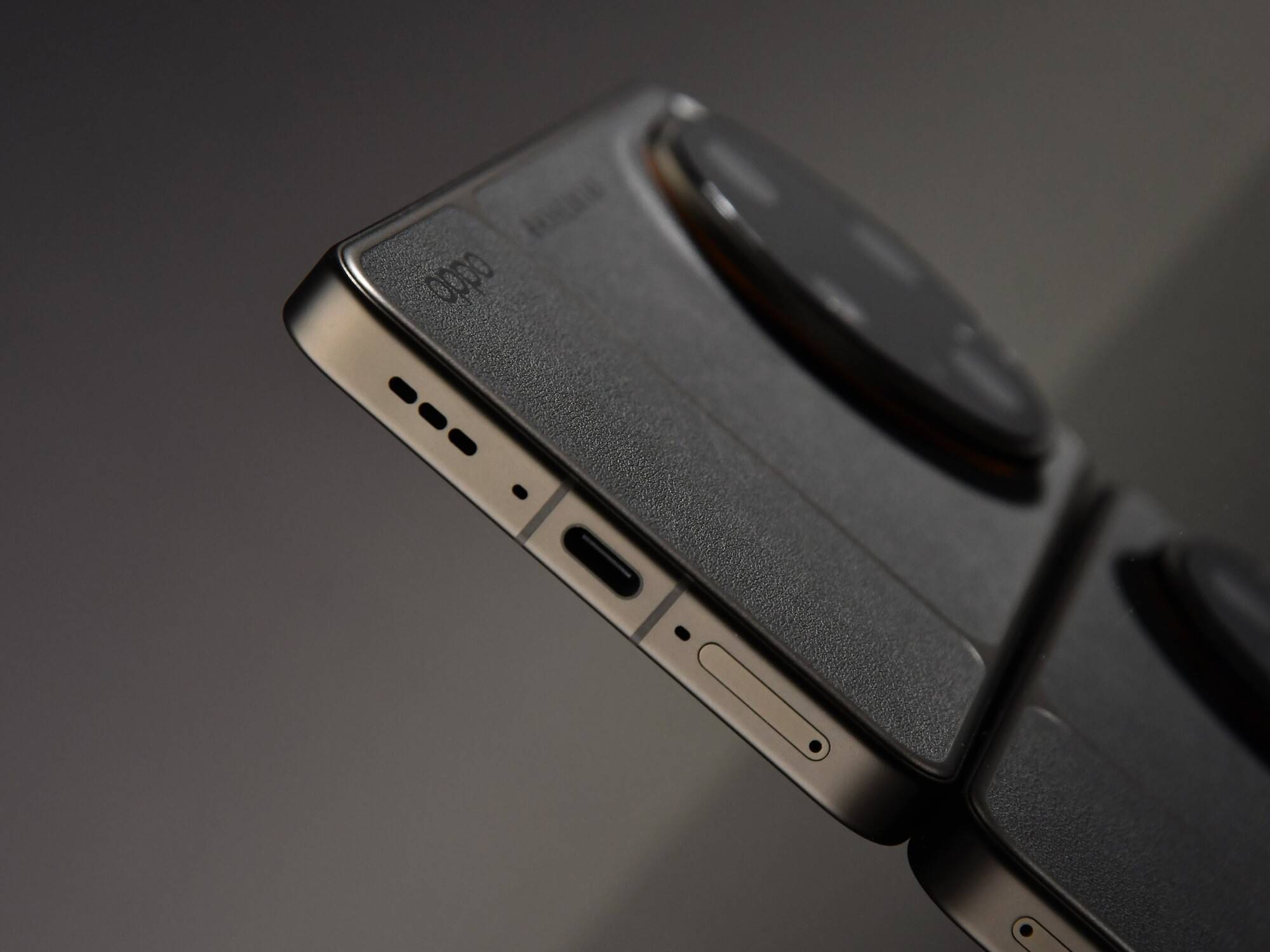 2026年8000元左右商务办公手机推荐：隐私强/企业高管的旗舰盘点